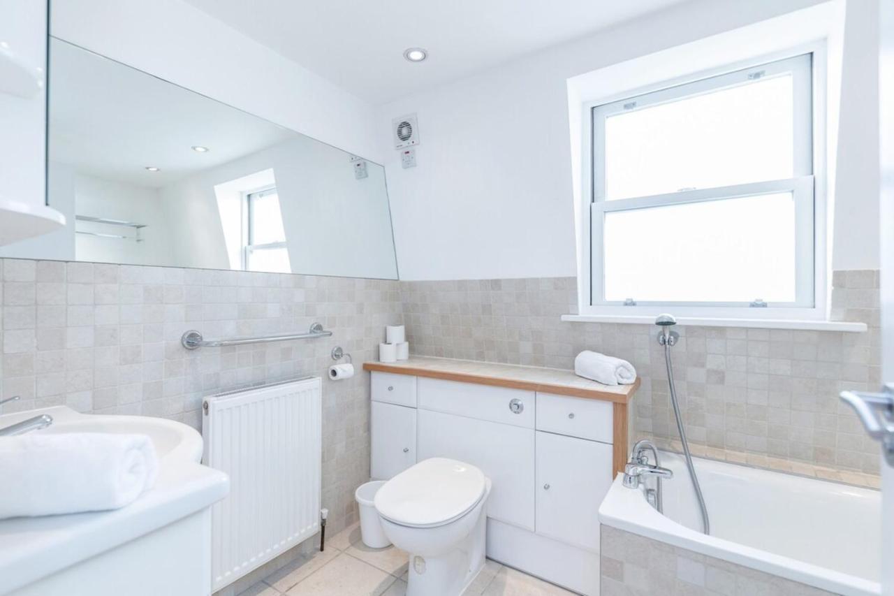 Beautiful 1 Bedroom In Victoria Londres