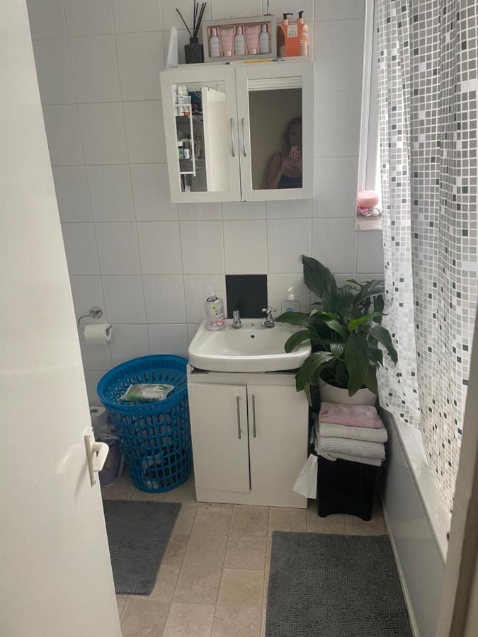 Homestay Friendly House London