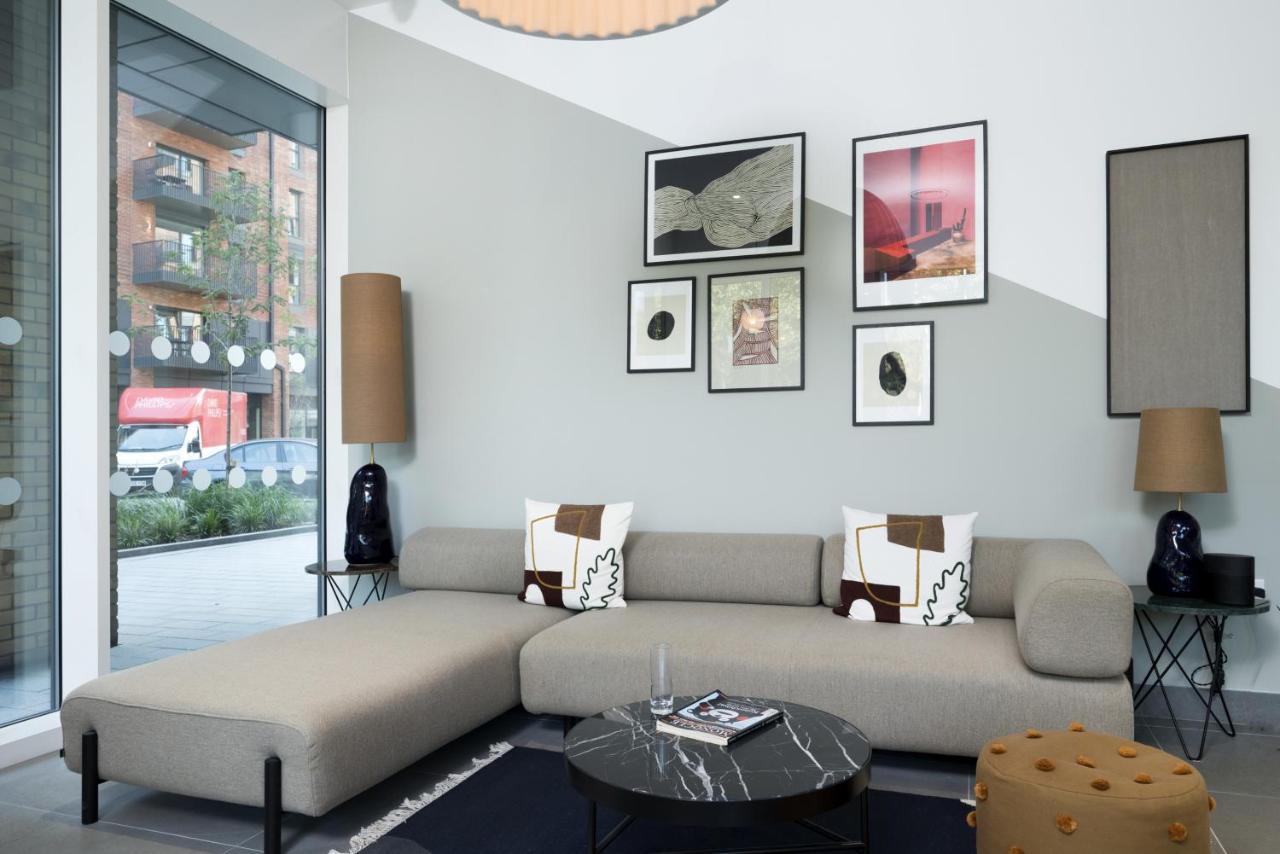 Apartment Modern And At Barking Wharf In *