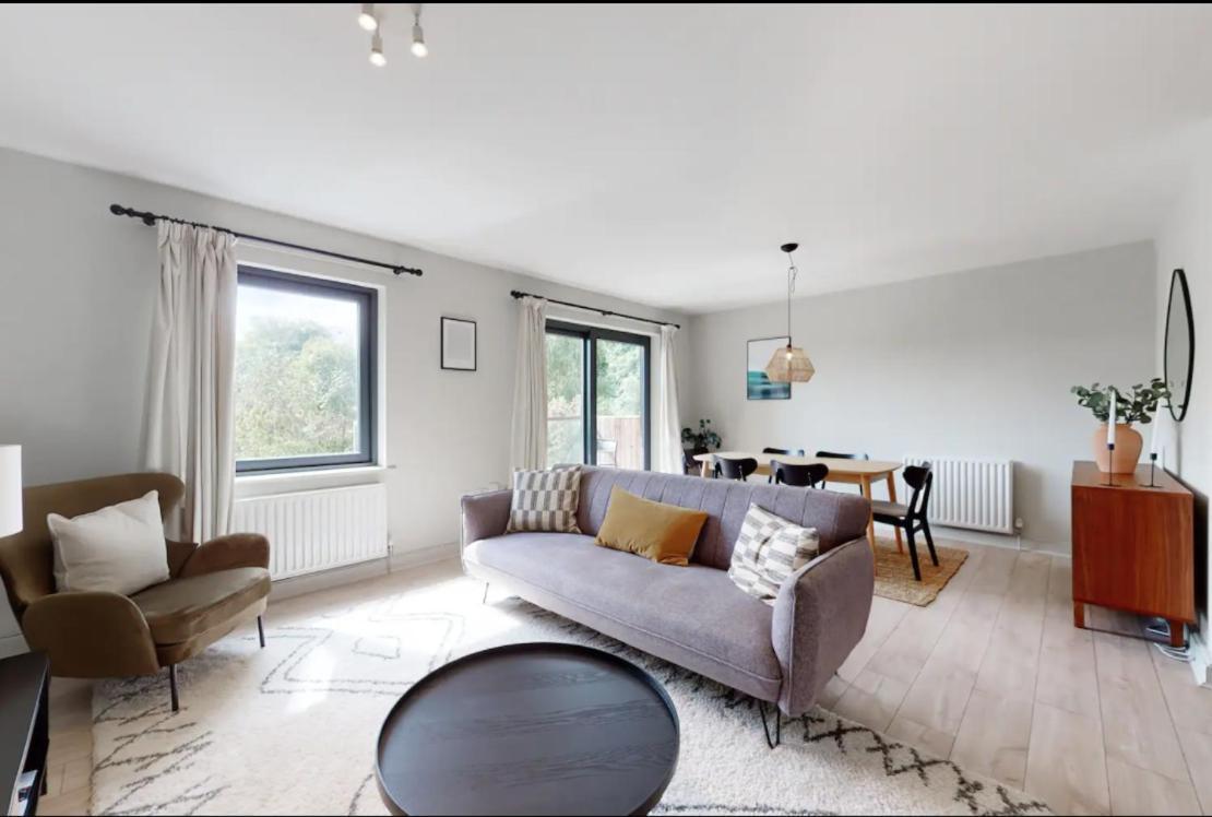 Apartment Modern 2 Bedroom Flat With Patio In Turnpike Lane *