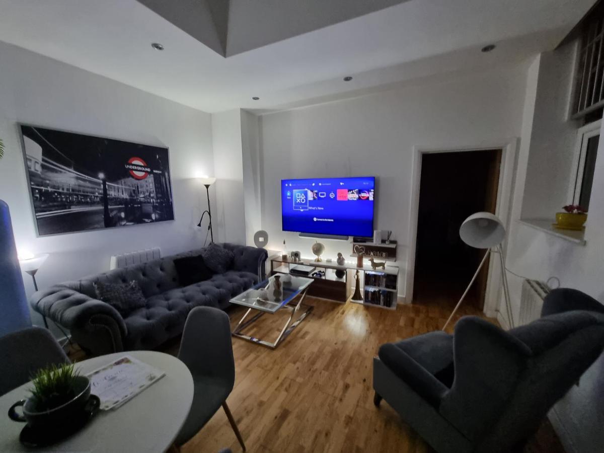 Spacious & Central Park Ground Floor Flat Apartment *