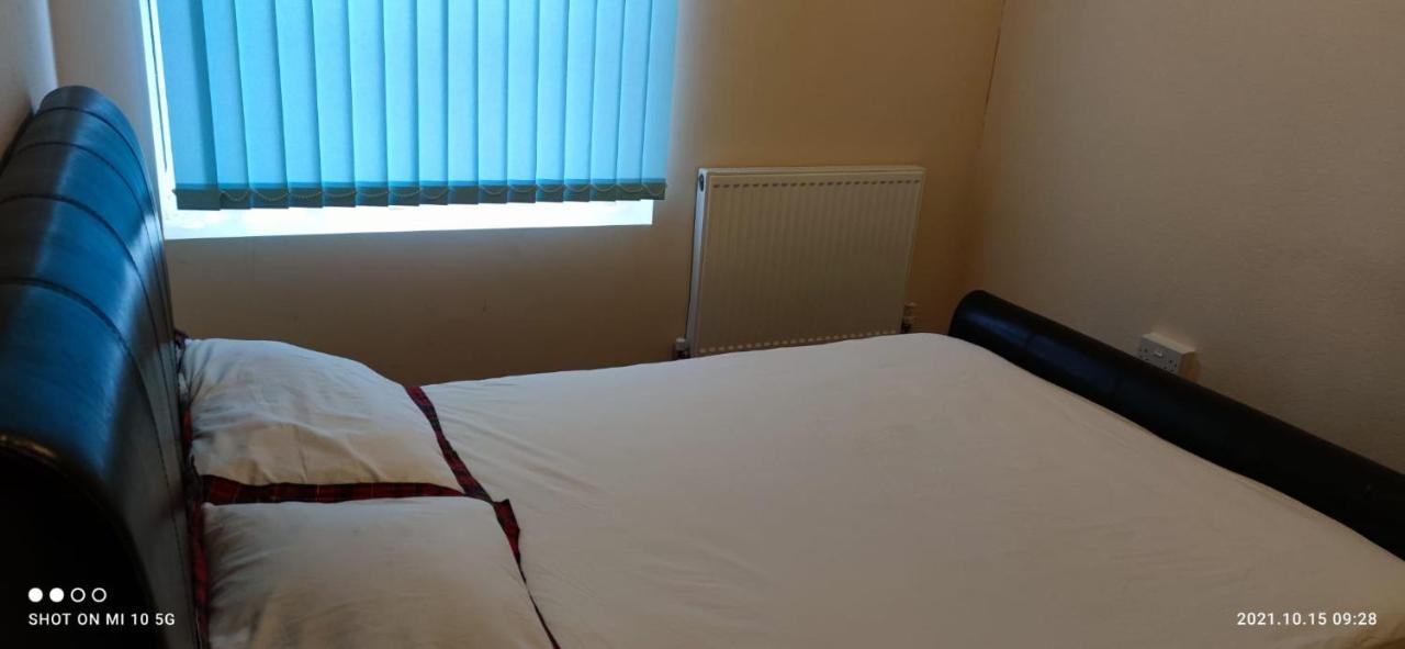 Privatunterkunft Nice Double Bedroom At Streatham Place London