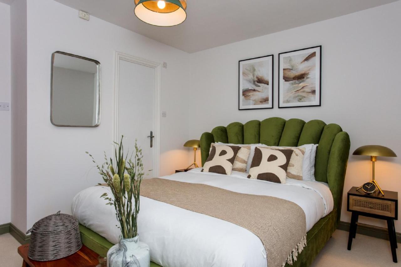Apartamento The Sparkford Gardens - Lovely 2bdr With Balcony *