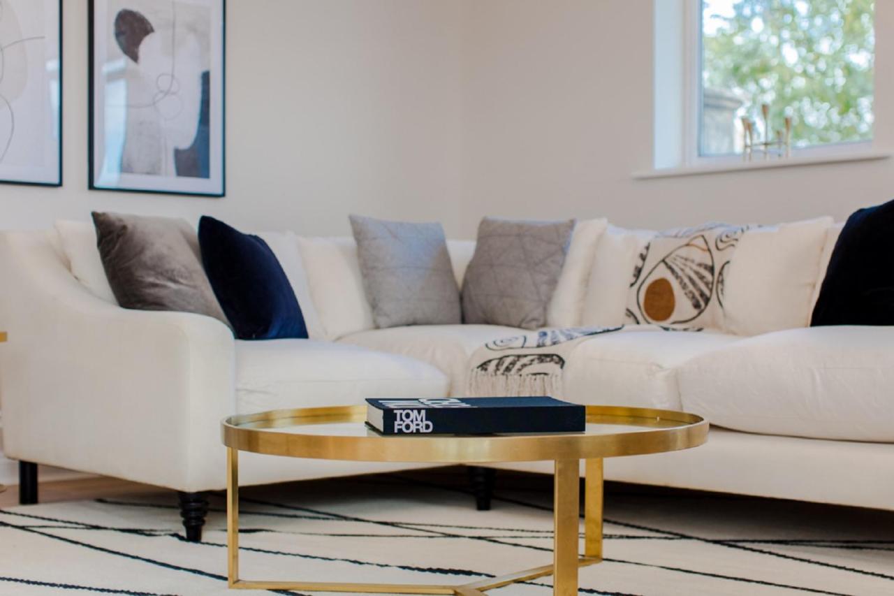 The Sparkford Gardens - Lovely 2bdr With Balcony Londres