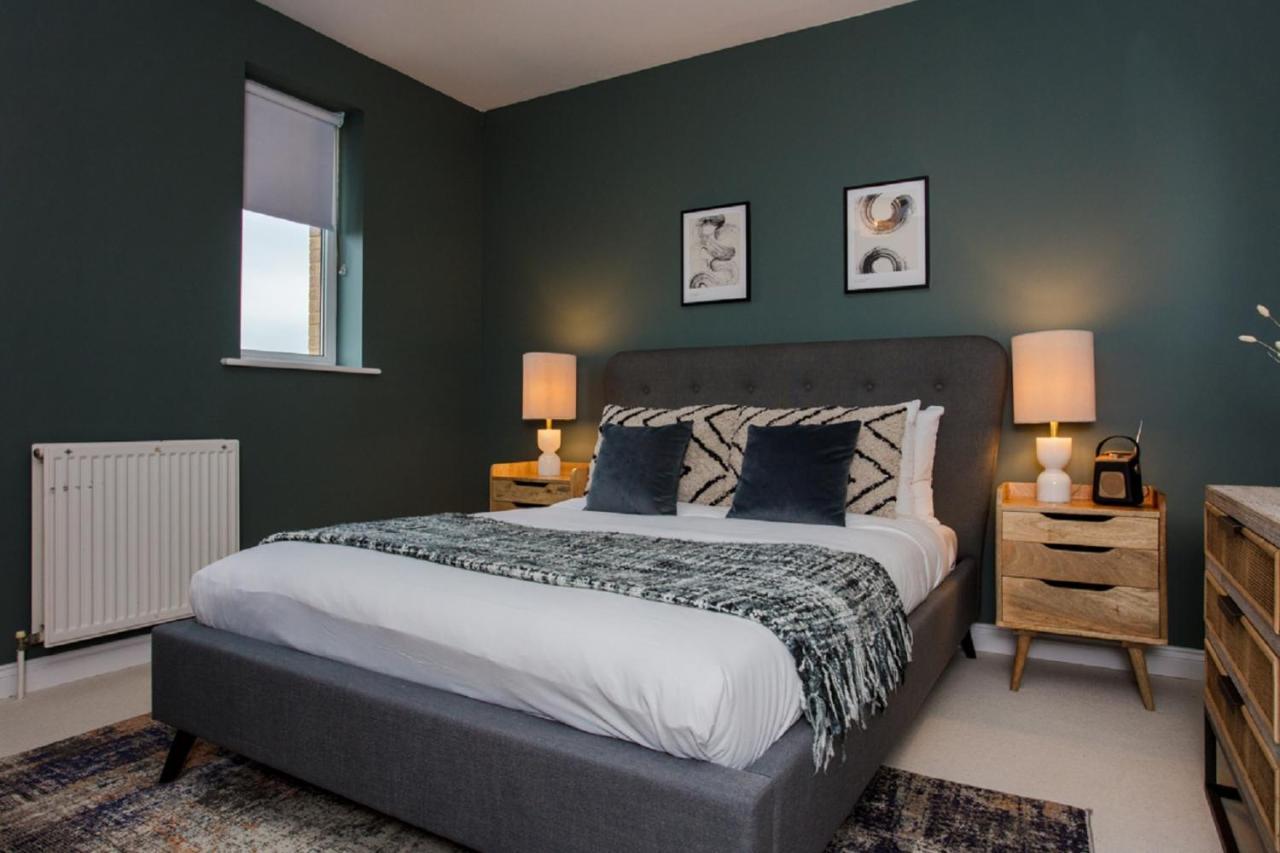The Sparkford Gardens - Lovely 2bdr With Balcony Apartamento Londres