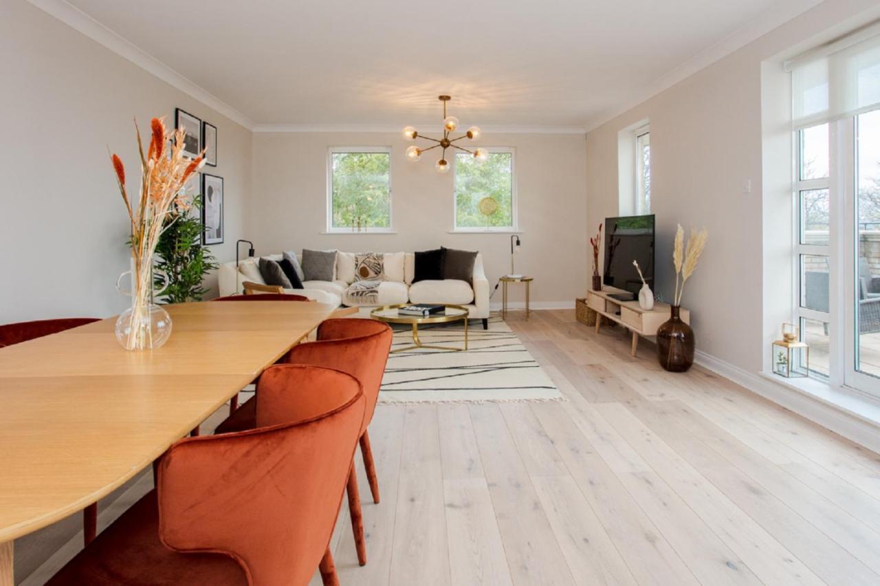 The Sparkford Gardens - Lovely 2bdr With Balcony Apartamento Londres