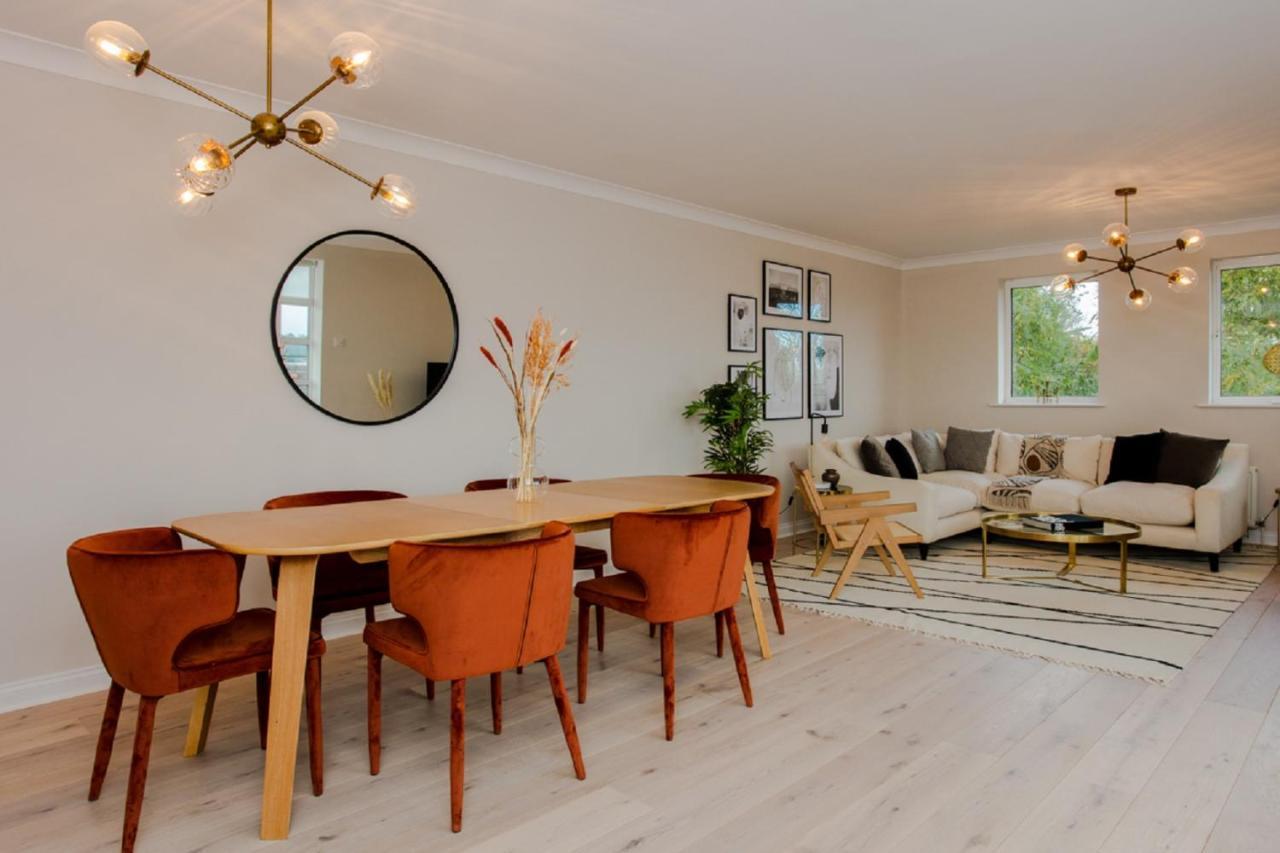 The Sparkford Gardens - Lovely 2bdr With Balcony Apartamento Londres