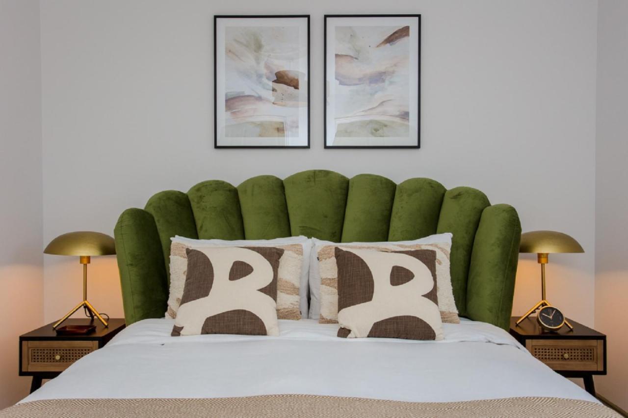 The Sparkford Gardens - Lovely 2bdr With Balcony Londres