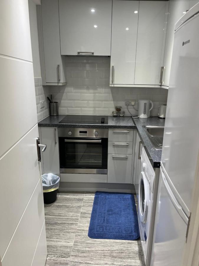 Stunning Studio Apartment *