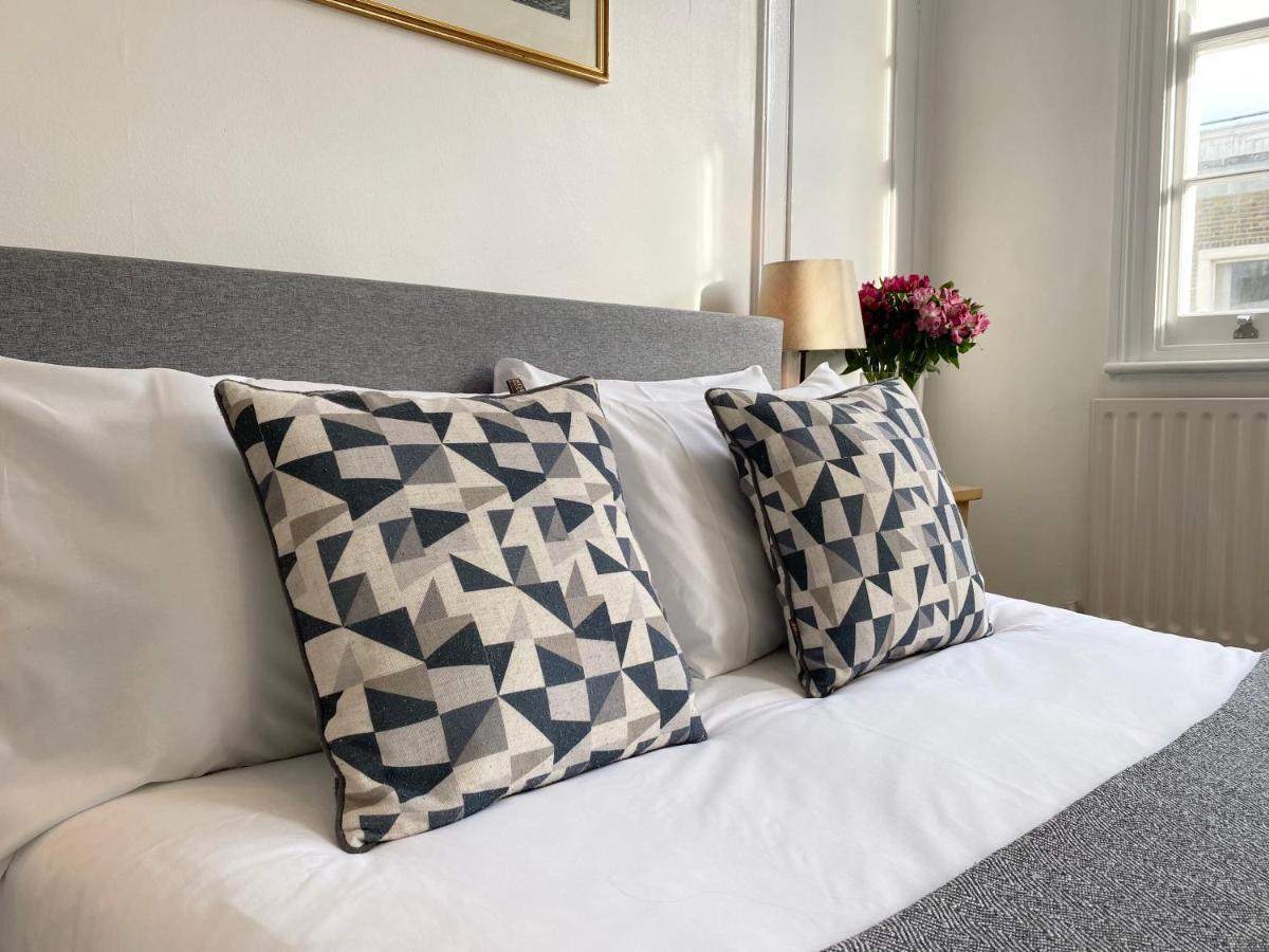 Apartment Stylish Maisonette And In Victoria *