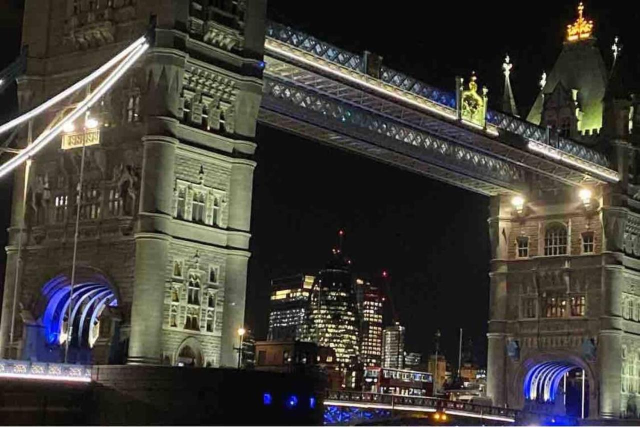 Remarkable Near Tower Bridge * London