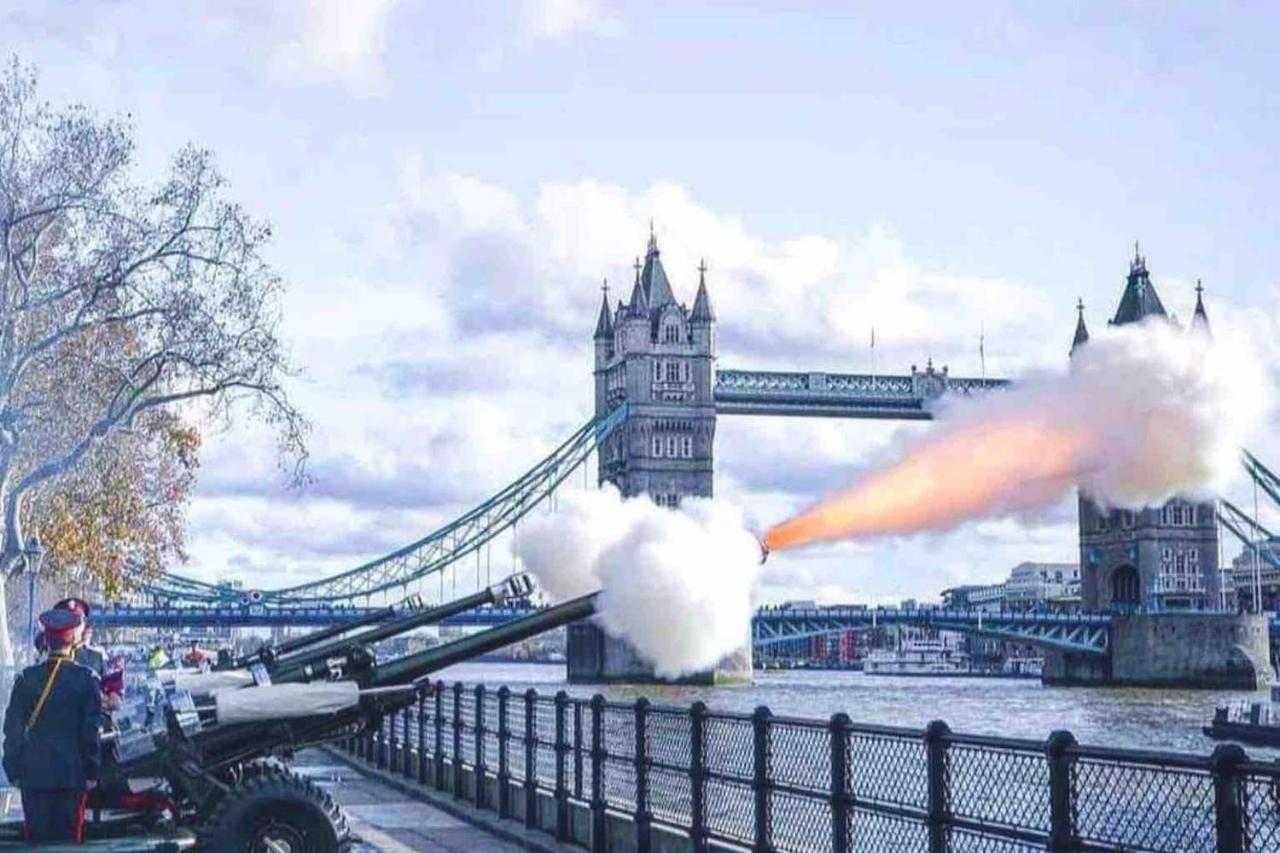 Remarkable Near Tower Bridge *