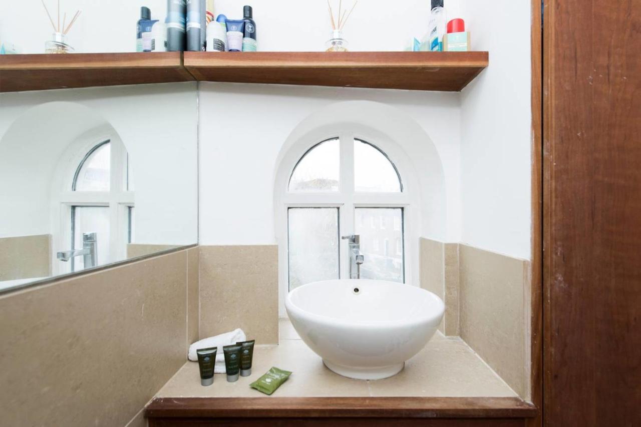 Lovely 2 Bedroom Family Near Tower Bridge Holiday home