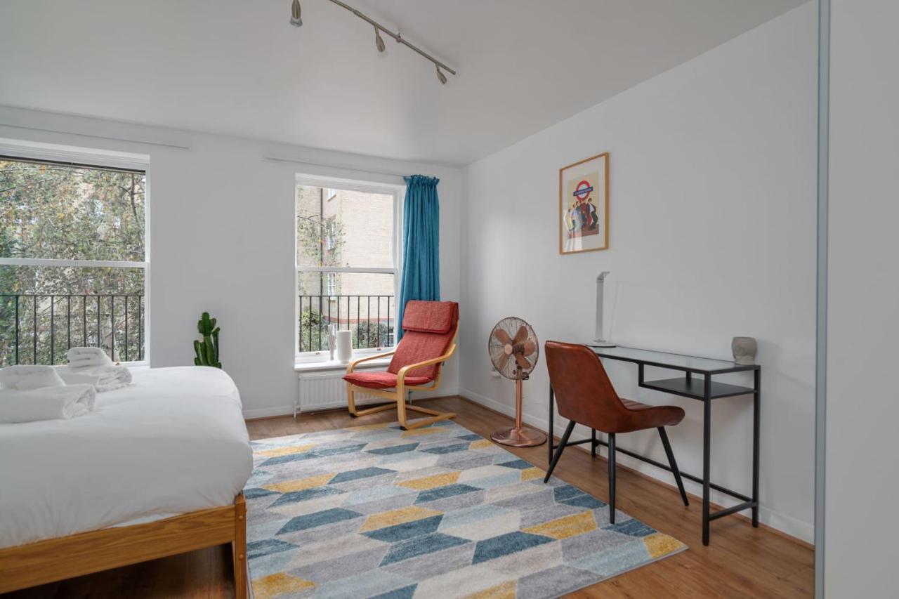 Beautiful 4 Bedroom Terrace House In Kings * London