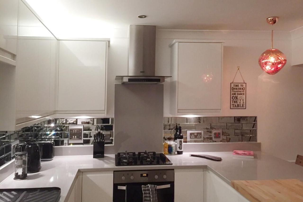 Apartment Spacious 1 Bedroom Split Level Old Pub Conversion Tower Bridge *