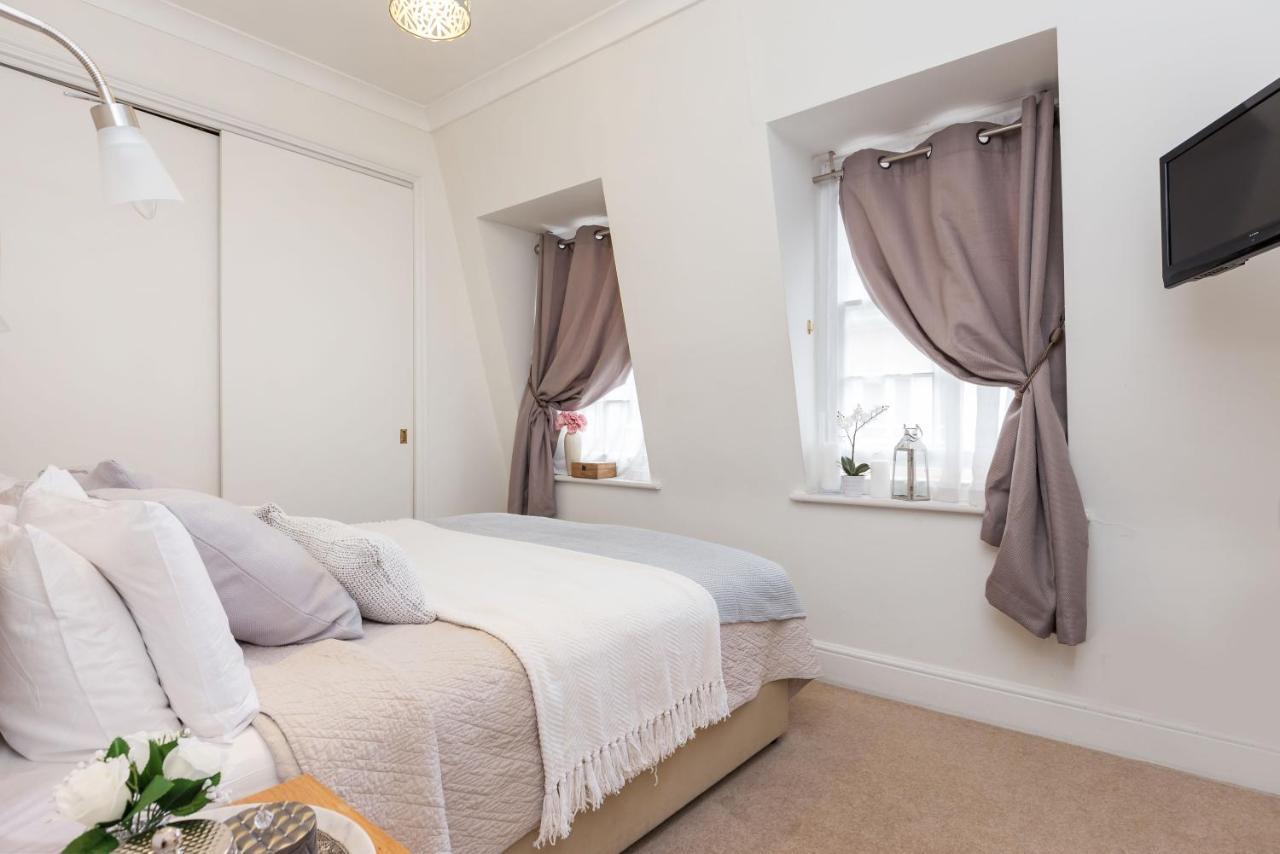 Park Lane - Clarges Street Apartment London
