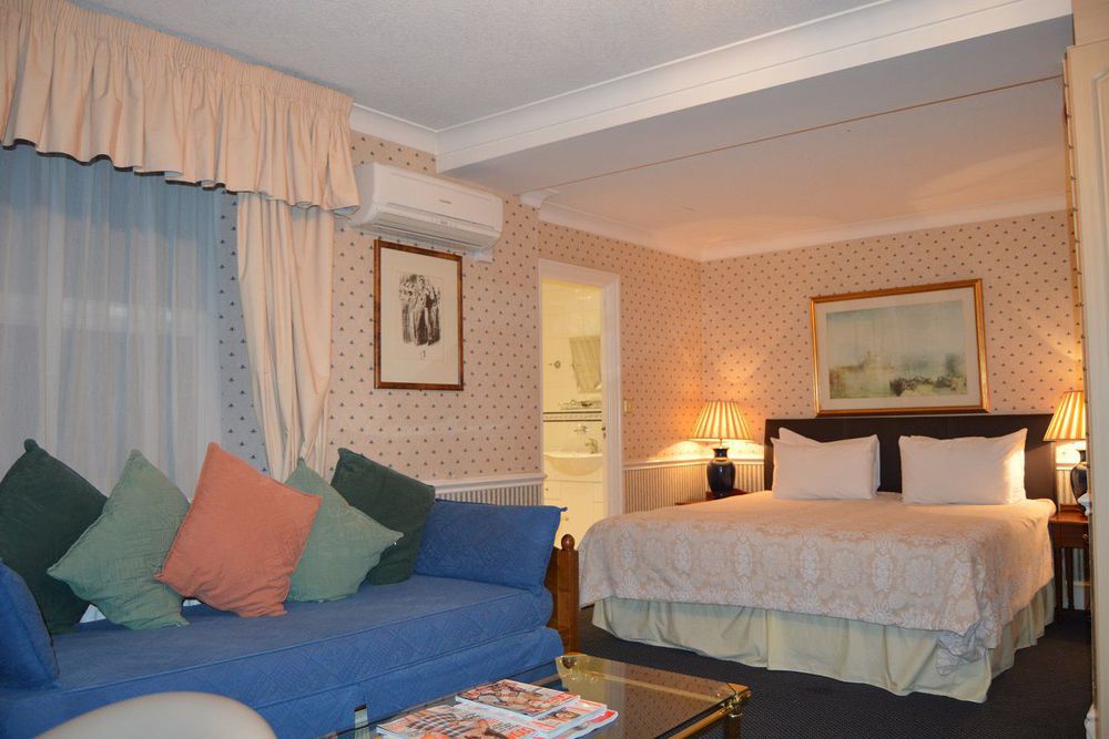 Holiday Villa Hotel 3* London