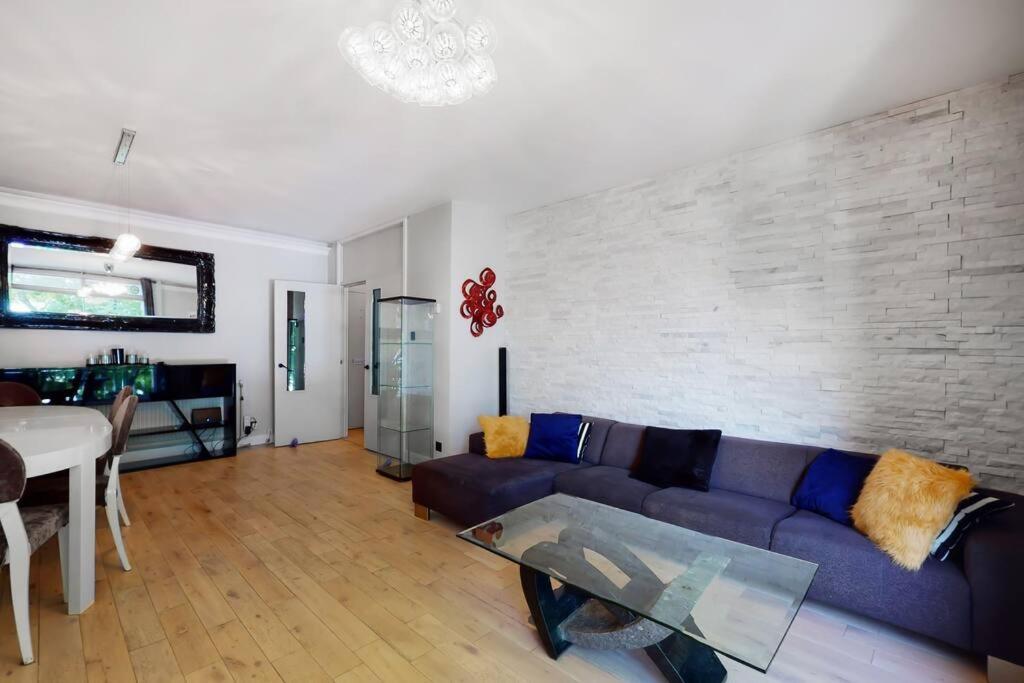 Superb 3 Bed Flat With Balcony In St John's Wood Apartment