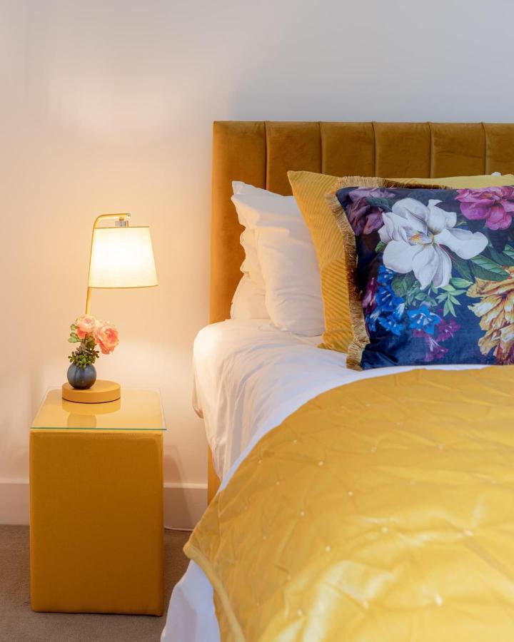 Off The Shard Xxl Design Family House With Garden * London