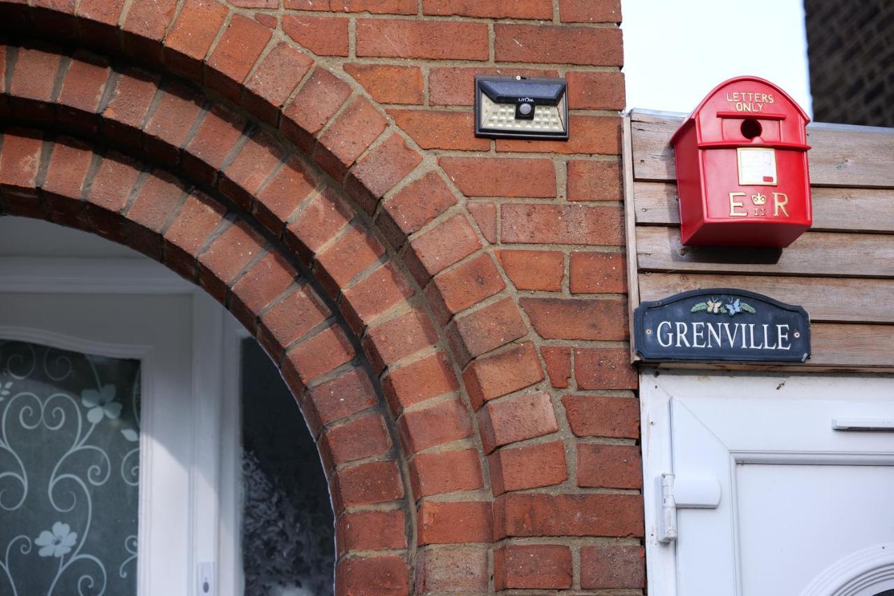 Holiday home Grenville London
