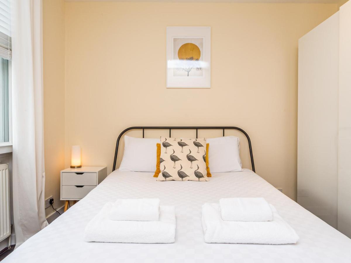 Pass The Keys Beautiful Museum Street Apartment London