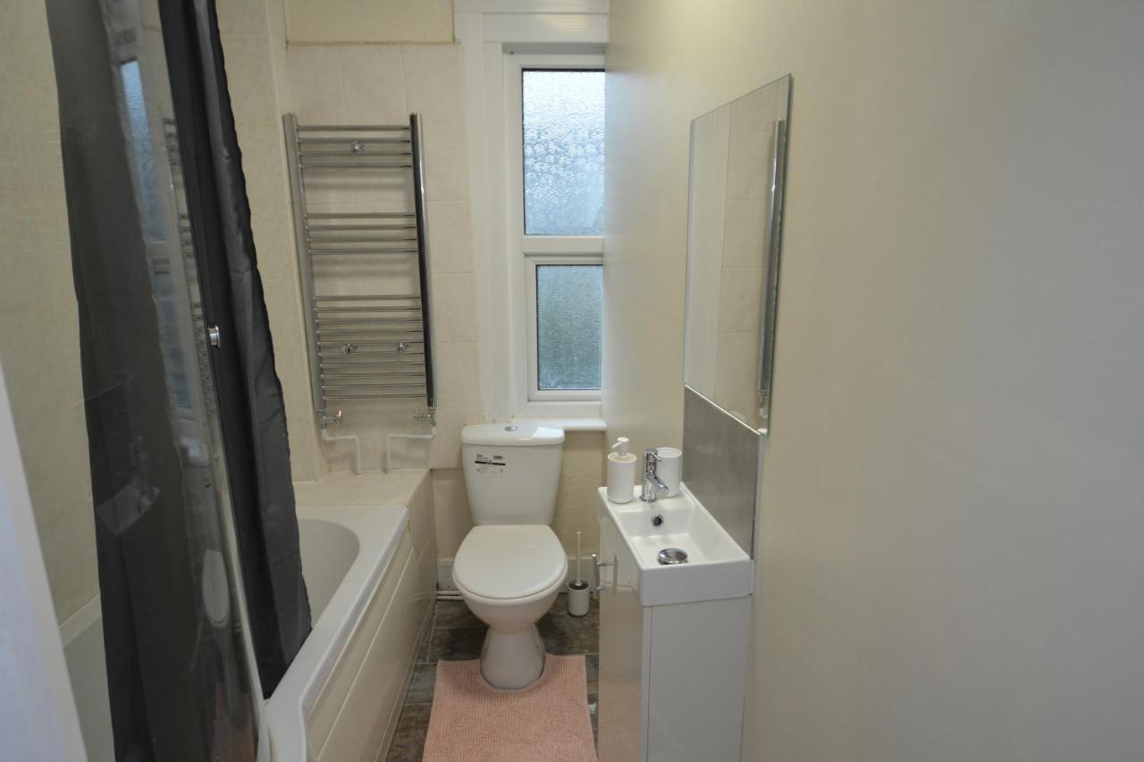 Cheerful 4 Bedroom House In Greater Casa de férias Londres
