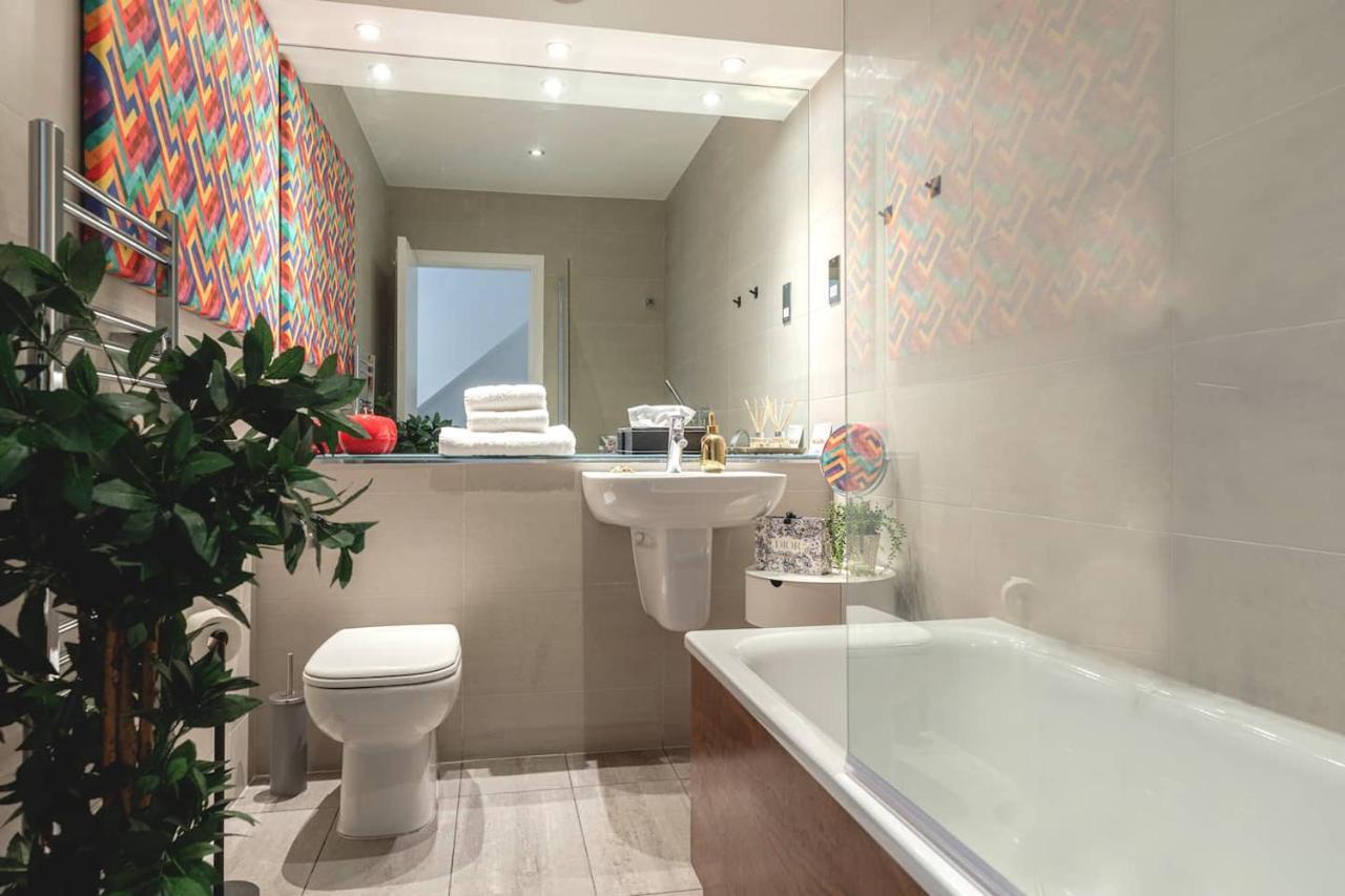 Off The Shard Xxl Design Family House With Garden