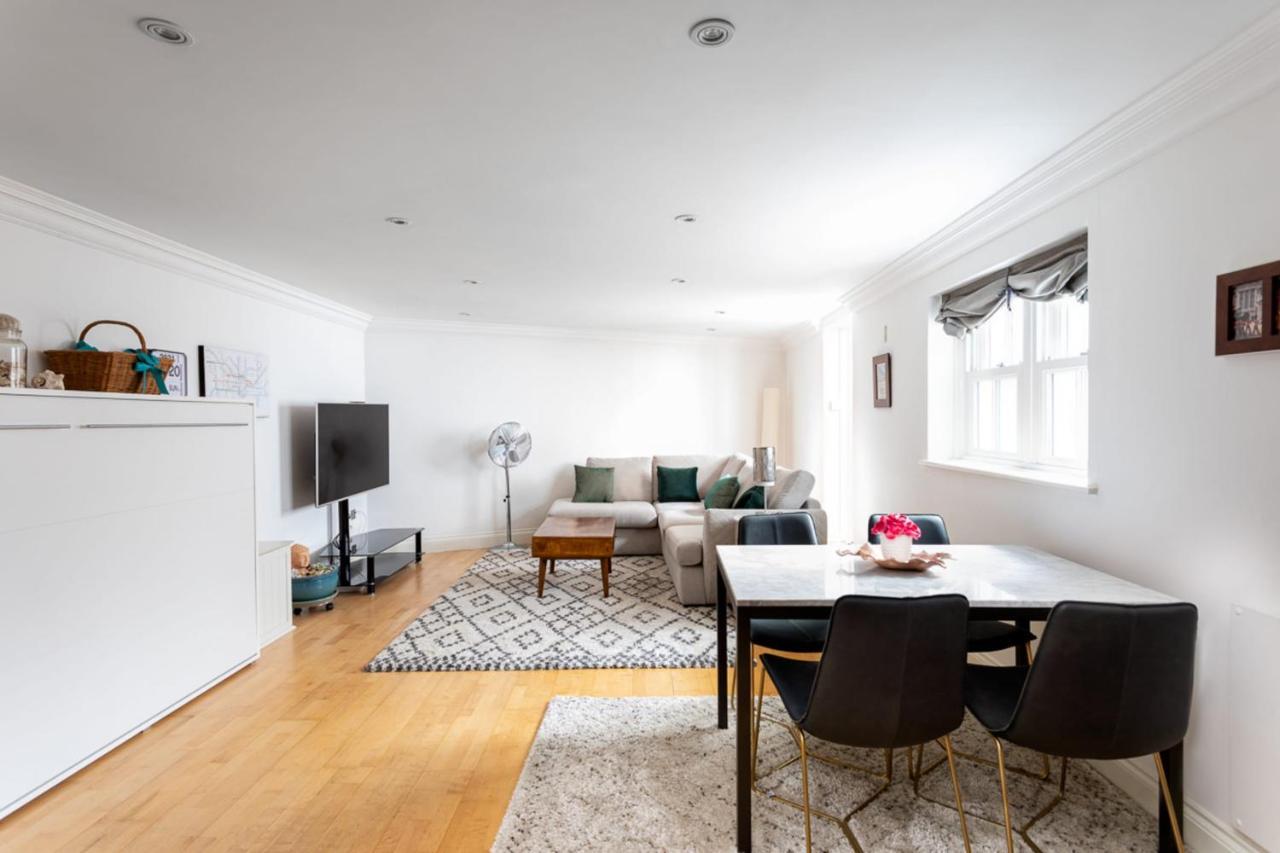 Apartment Duke Of Clarence Duplex London