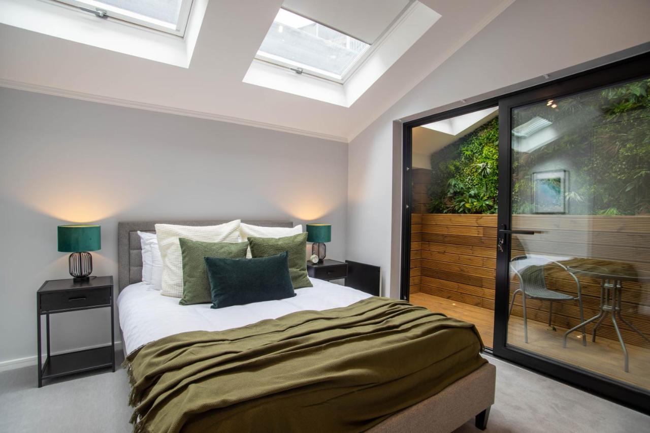 Modern & Chic One Bedroom In Fitzrovia By Sojo *