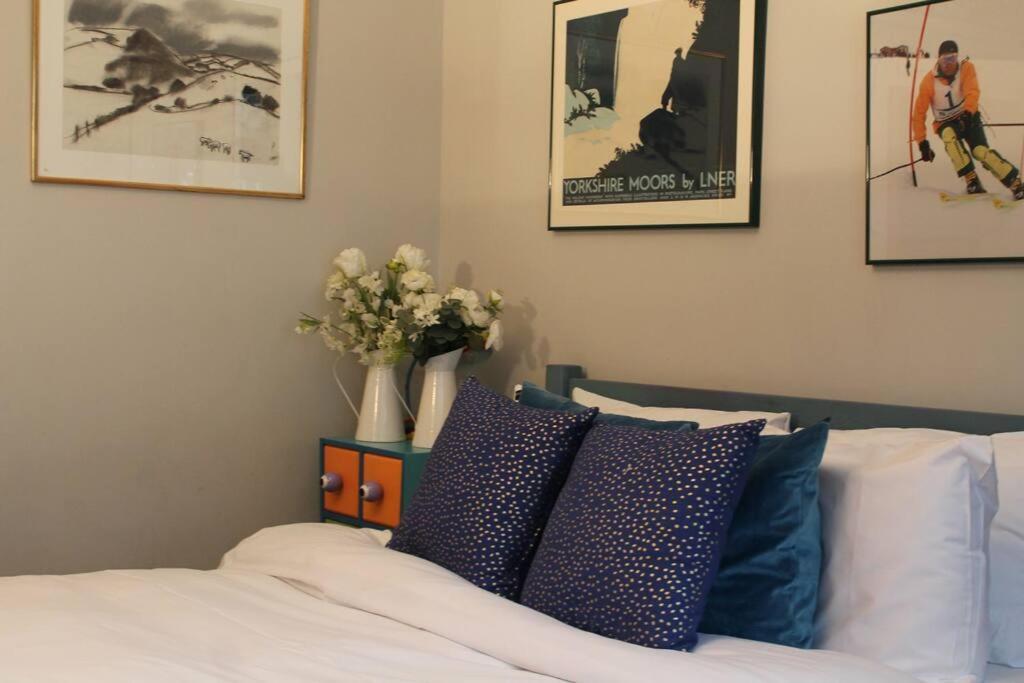 Artistic And Soulful Carnaby Street Movie Pad Apartment *
