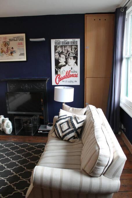 Artistic And Soulful Carnaby Street Movie Pad Apartment