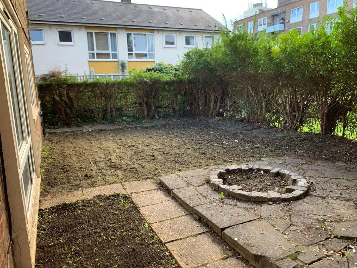 Centrally Located 2- Bedroom Apartment With Garden Apartment