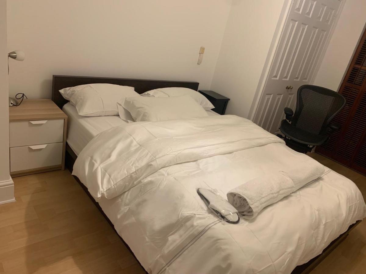Apartment Lovely Room, Free Parking In Private Gated Place