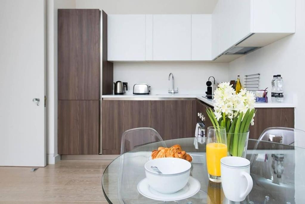Apartamento Recently Redecorated Bright 1br Near Shepherds Bush With Parking Soa