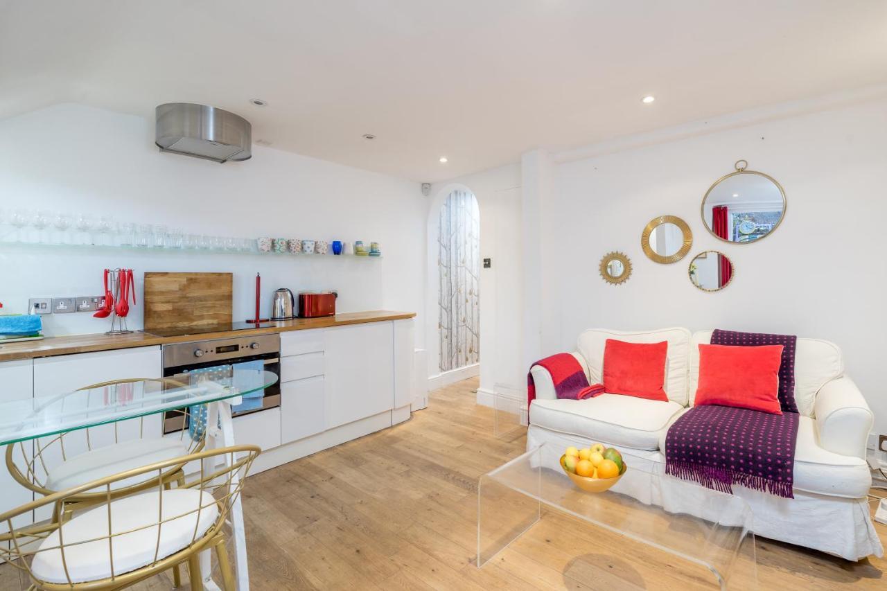 Stylish Flat With Private Yard In Shepherd Bush Apartment *