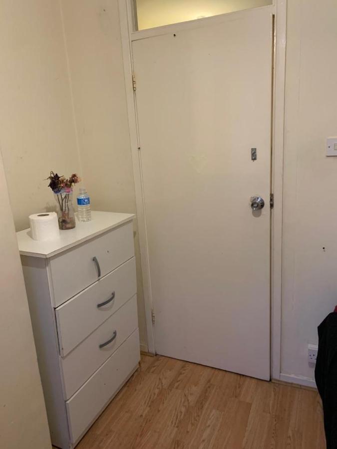 Arbnb Comfy Sleep Self Catering Private Bedrooms 60 Pound Per Night Per Person Homestay