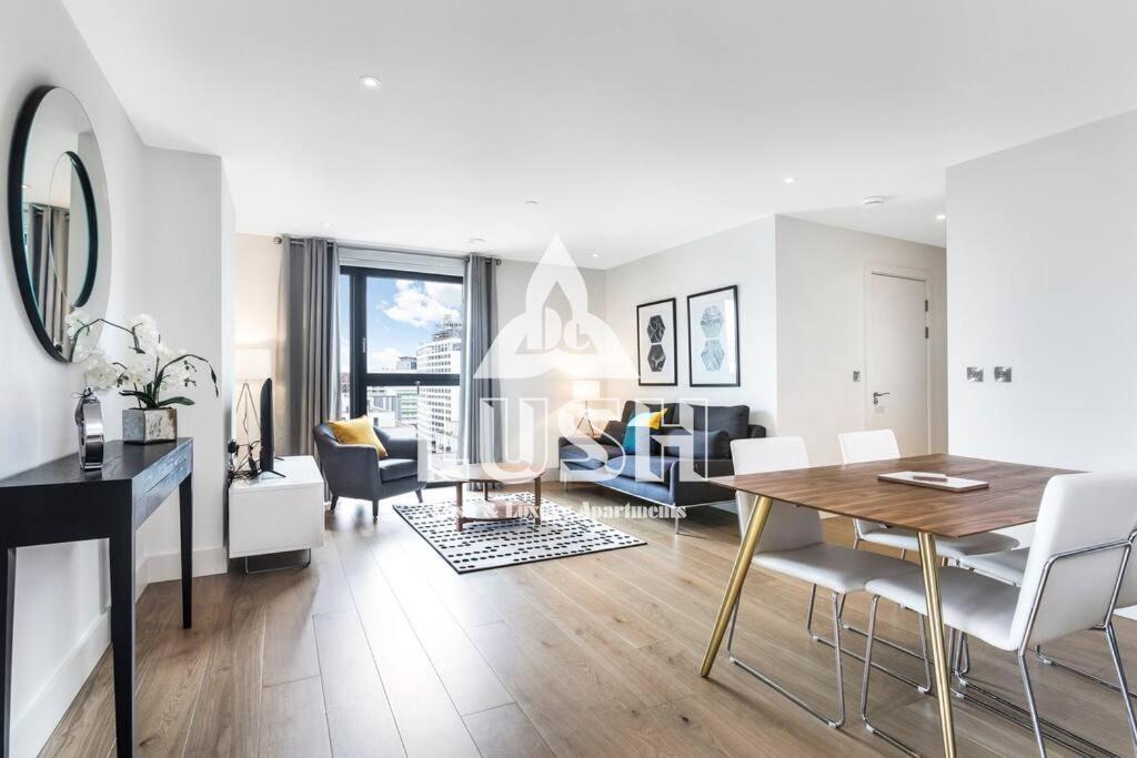 Apartment Modern, Stylish Penthouse Next To Wembley Stadium! *