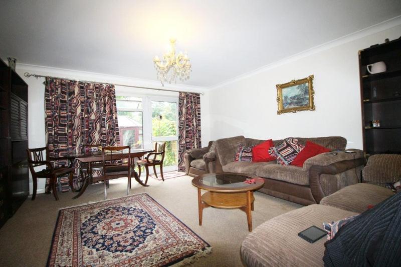 Guest house Wimbledon House Of Spencer Hill London
