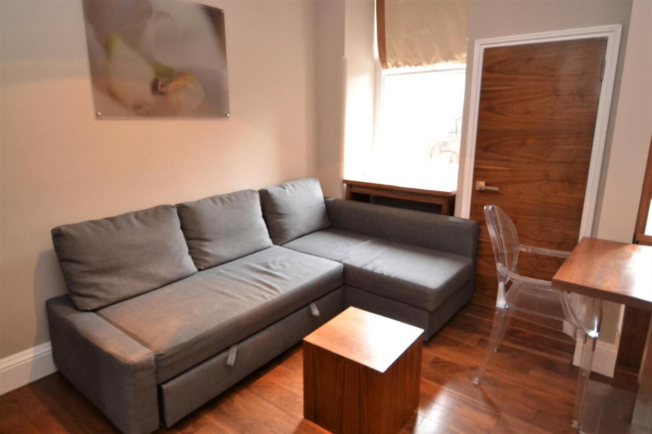 Sloane Square Apartment
