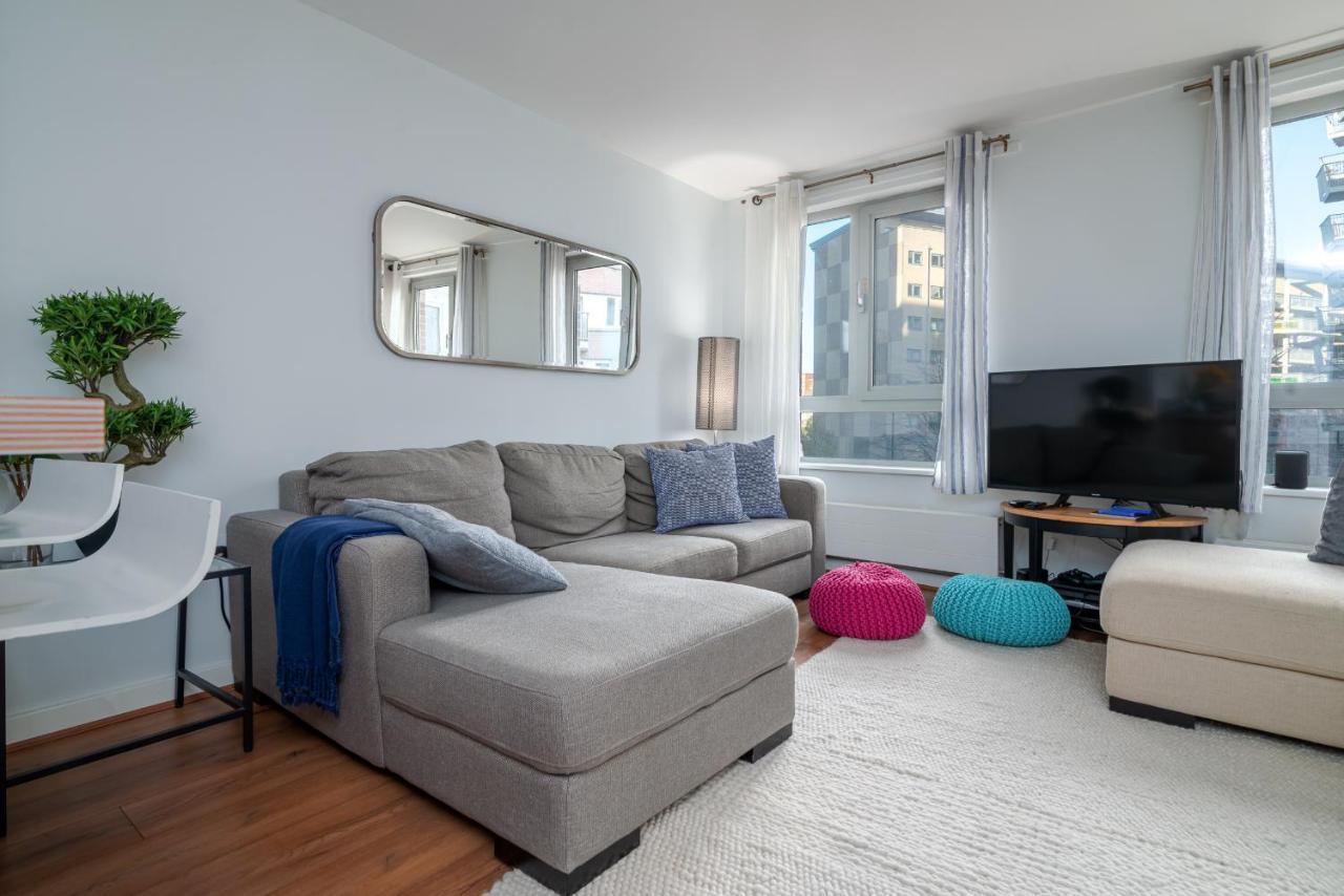 2Bed 2Bath 2Mins To Holloway Rd Tube With Gym Access *
