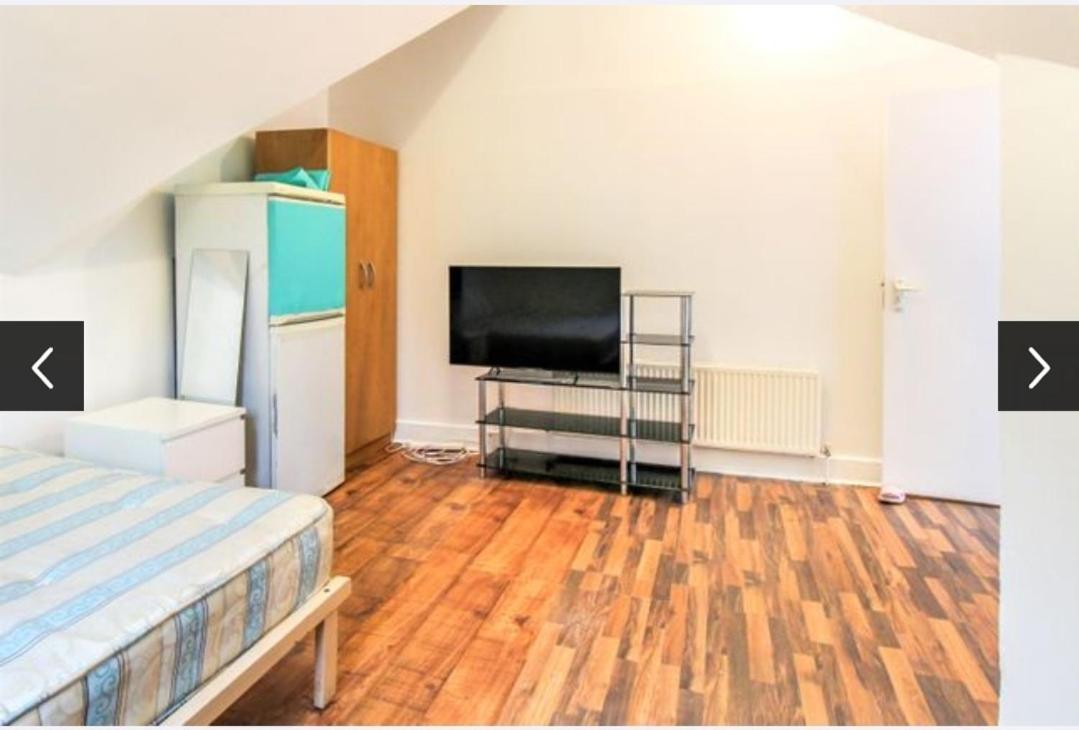 Islington House * London