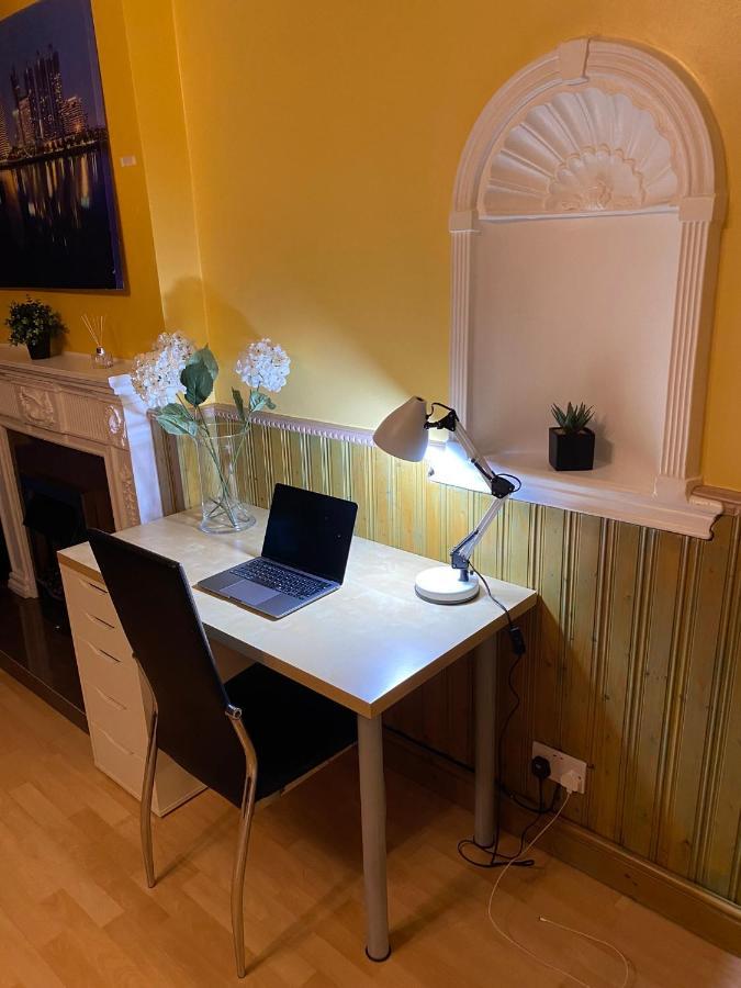 Excel 5min Custom House Station Parking Wifi Sleeps 6 Apartment
