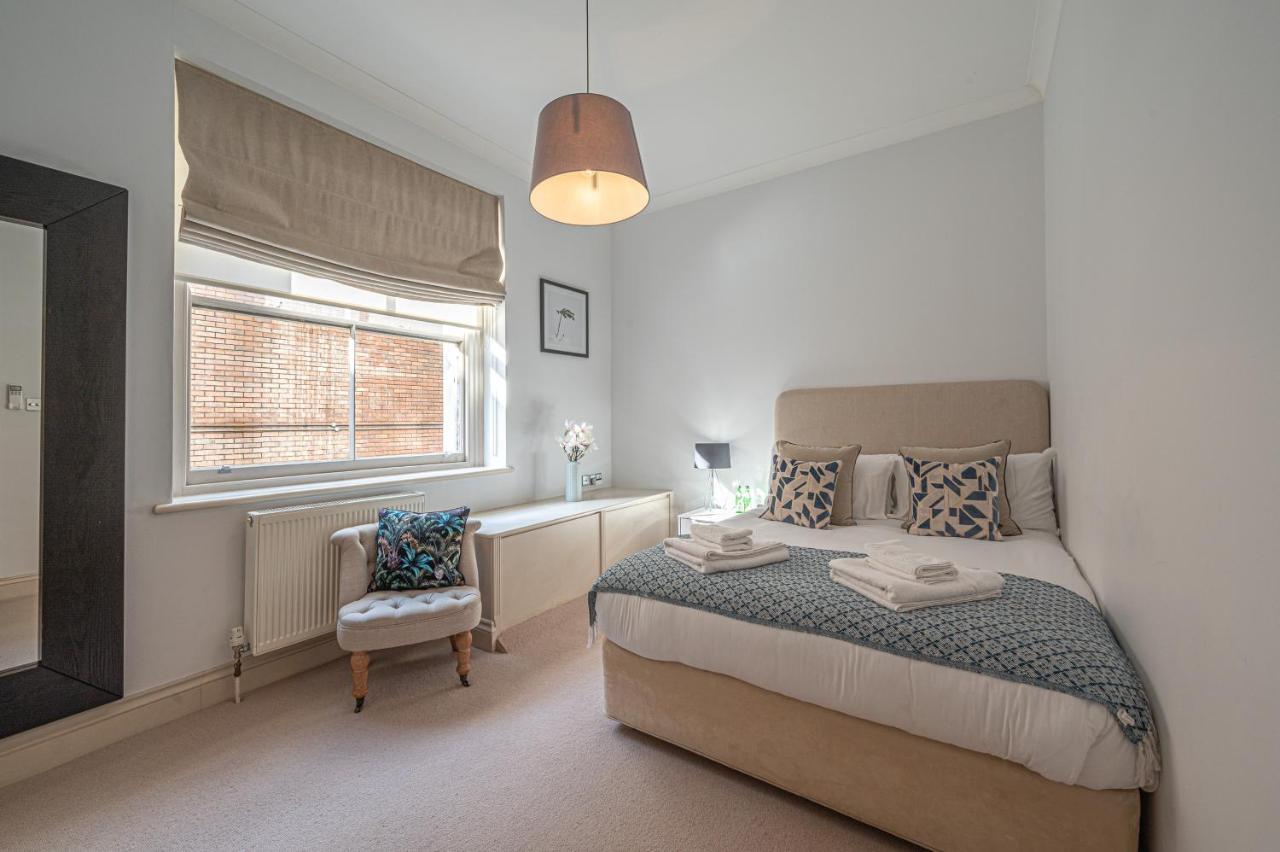 Knightsbridge Luxury 4 Bedroom En *
