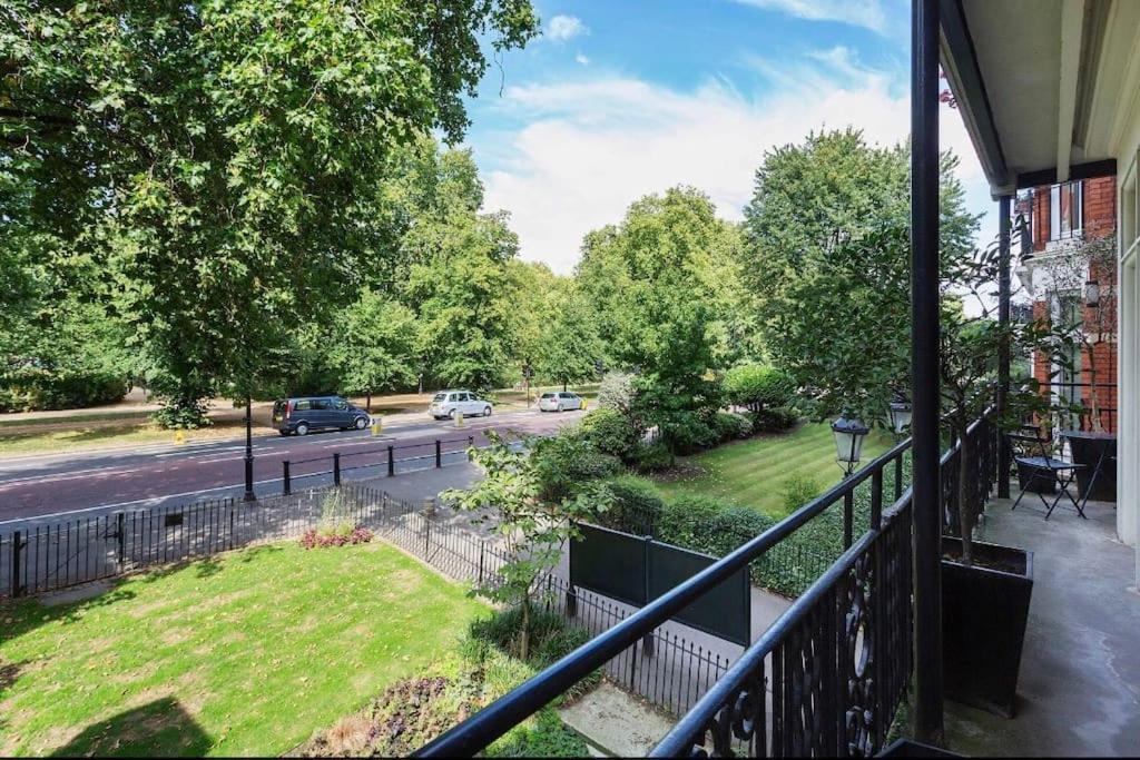 Knightsbridge Luxury 4 Bedroom En Apartment *