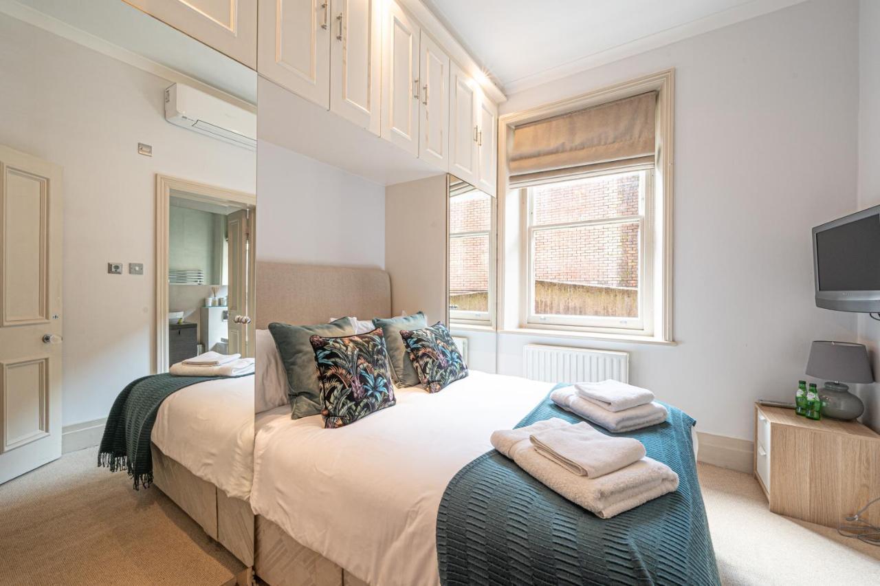 Apartment Knightsbridge Luxury 4 Bedroom En *