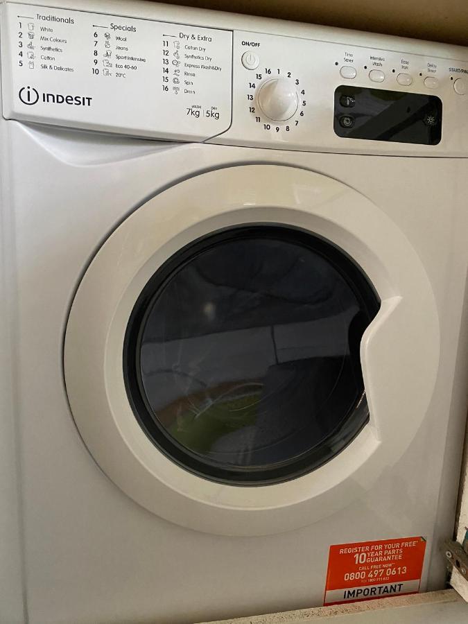 Excel 5min Custom House Station Parking Wifi Sleeps 6 *