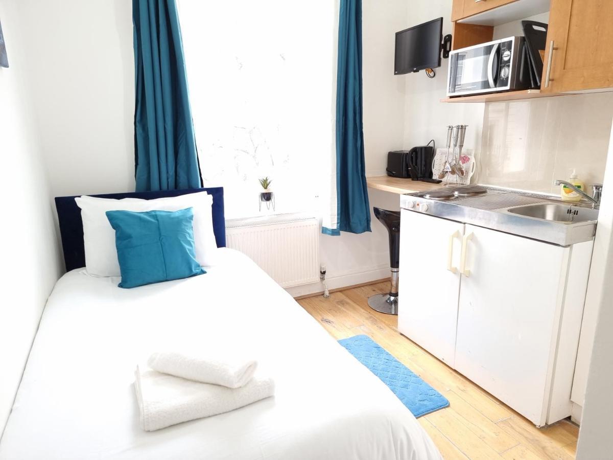 F18-awesome For 1 Near Paddington-d13 London