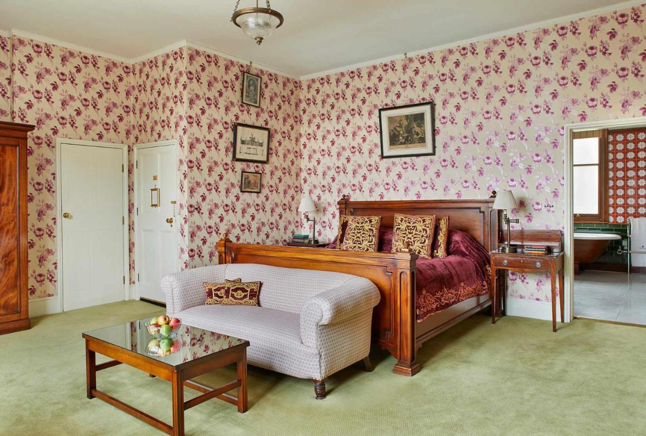House - Private Member's Club 5* London