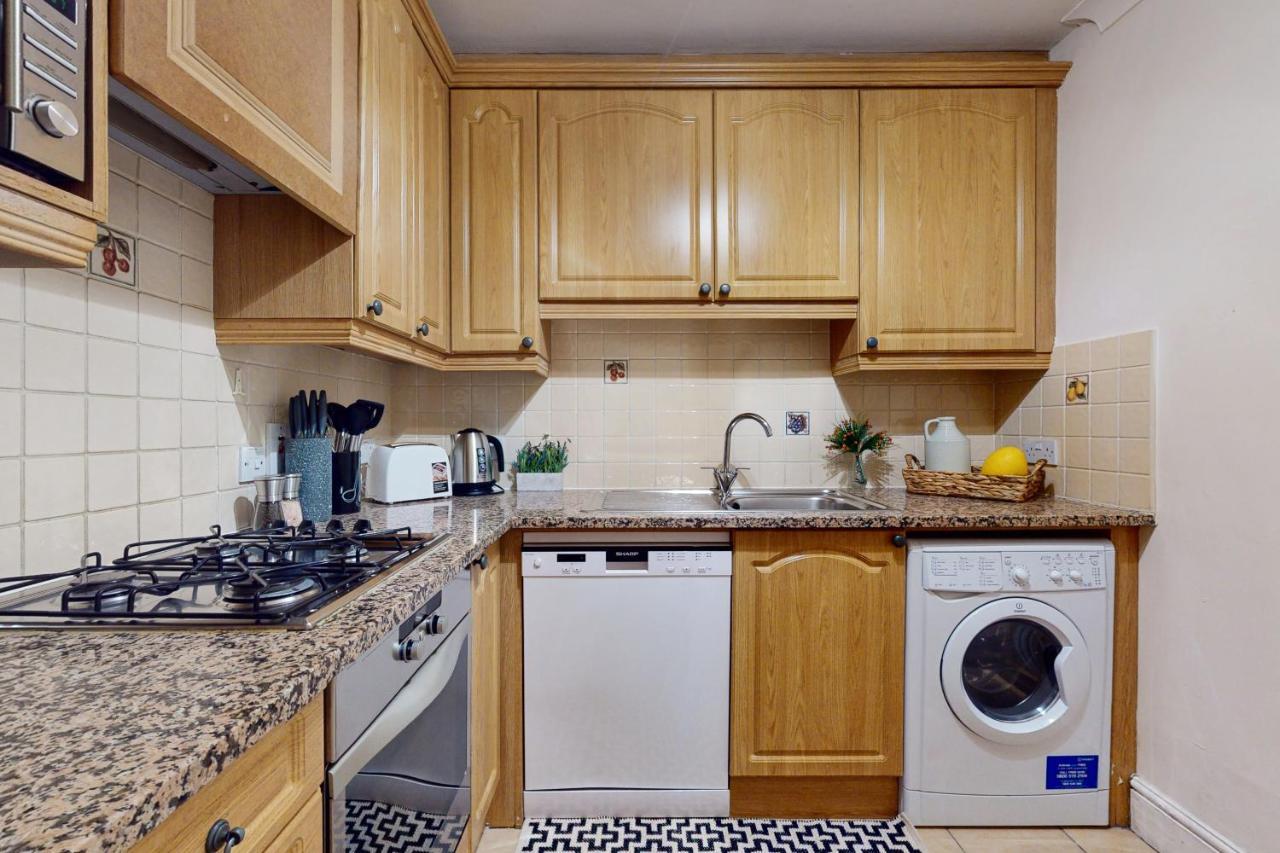 Park Lane - Clarges Street Apartment London