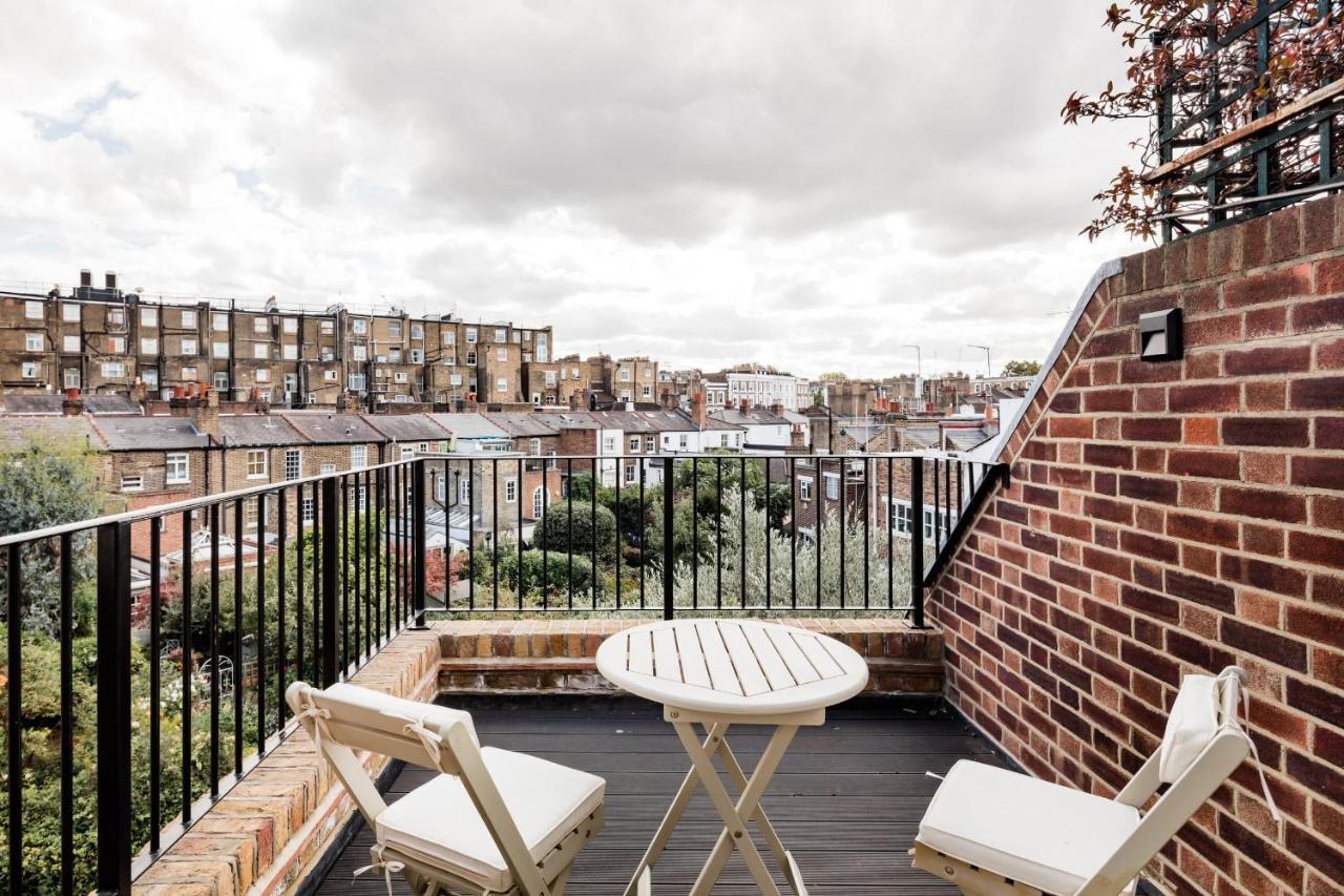 Superb 3 Bed/bath Luxury + Ibiza Roof Terrace Apartment